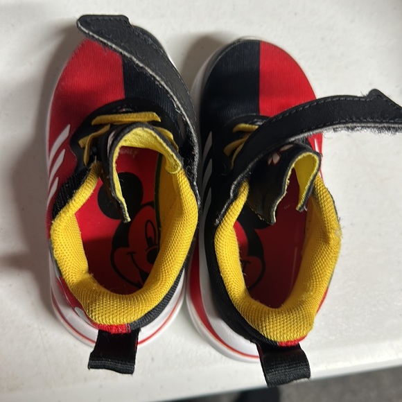 Mickey Mouse running shoes - Picture 7 of 9